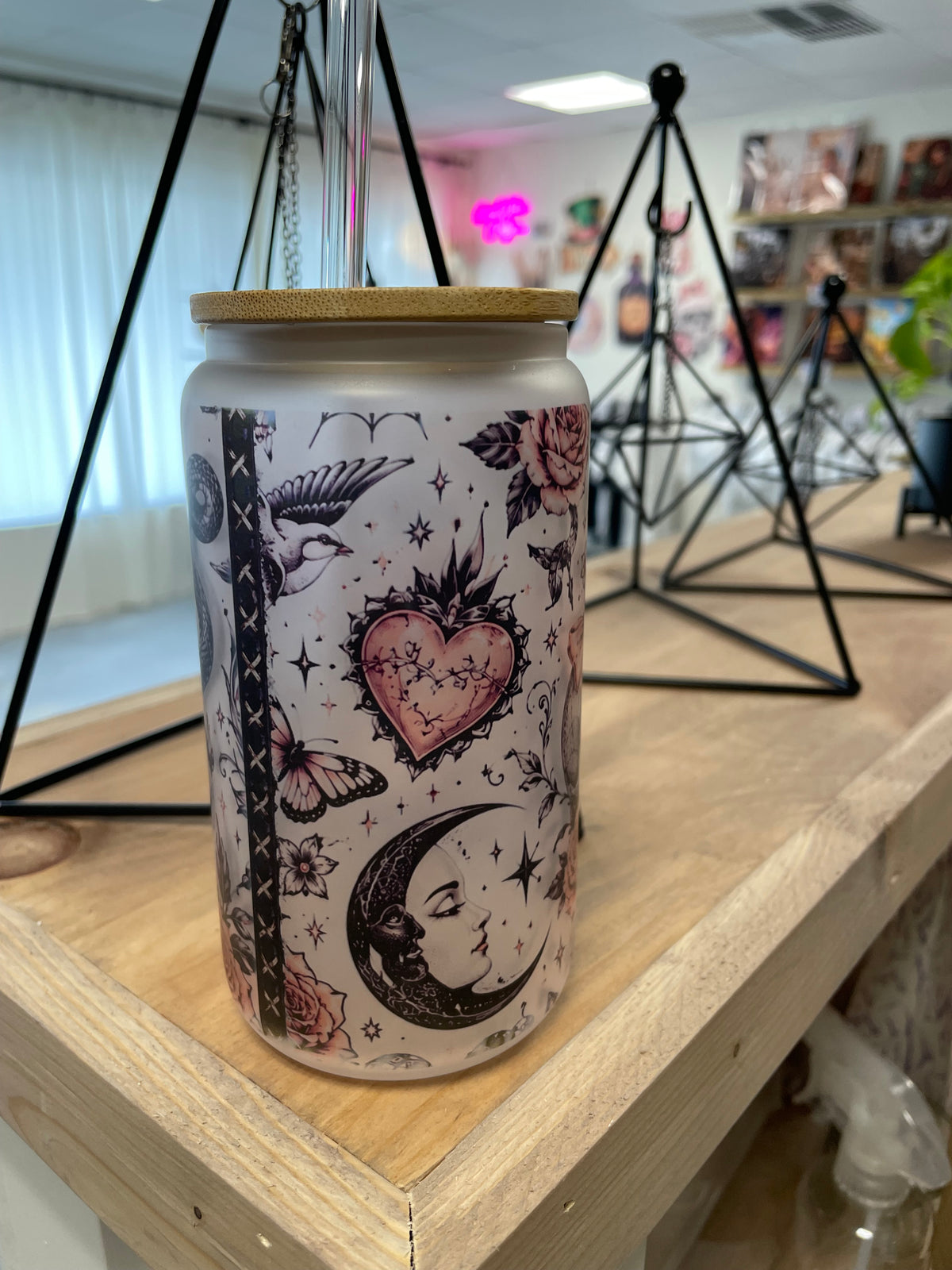 Skull Dagger Rose Glass Tumbler